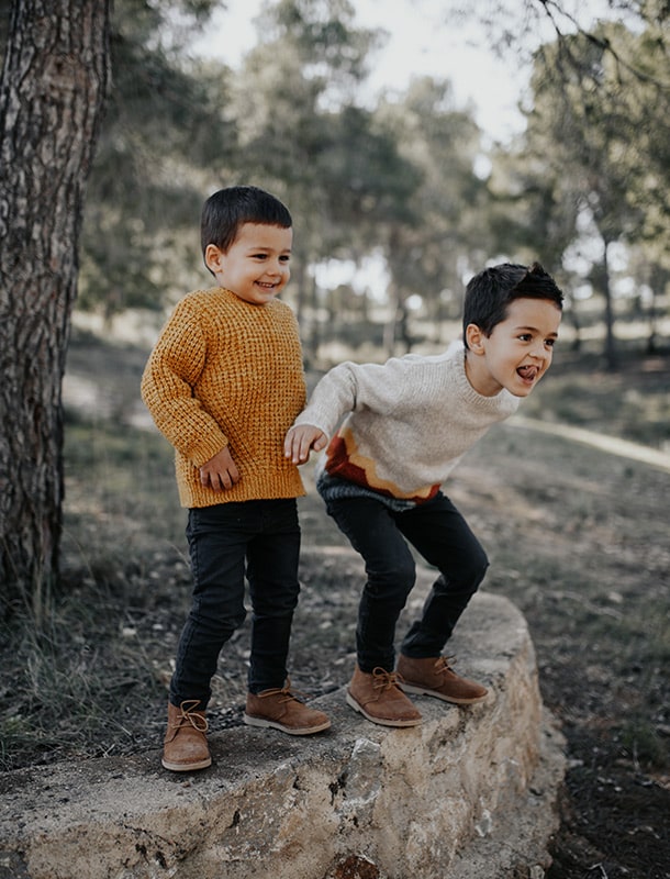 Fotografía niños en el monte